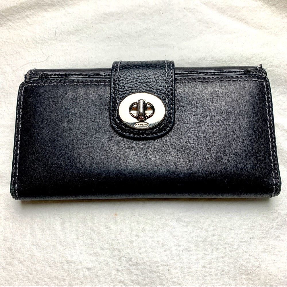 VINTAGE Coach Hamptons Wallet